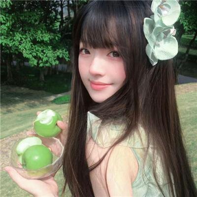 娇憨女郎